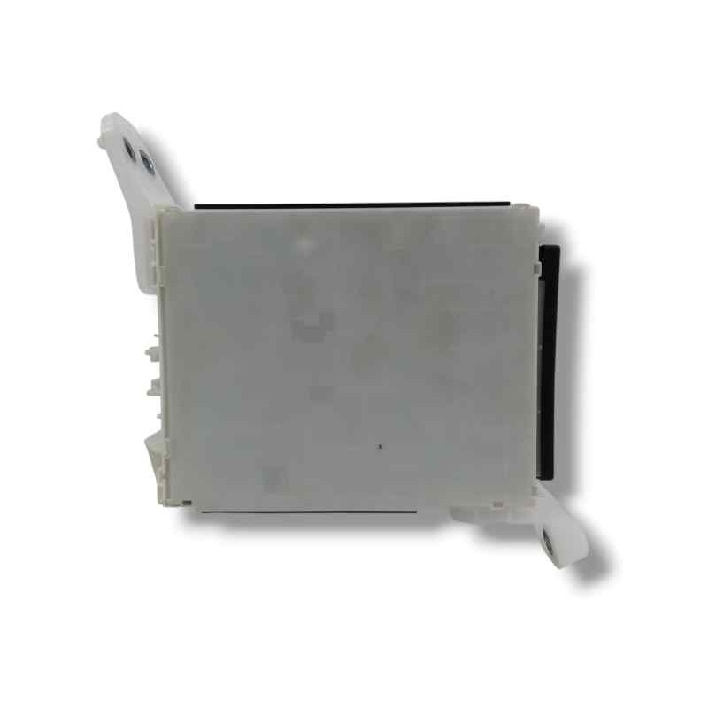 CAJA RELES / FUSIBLES 63571542