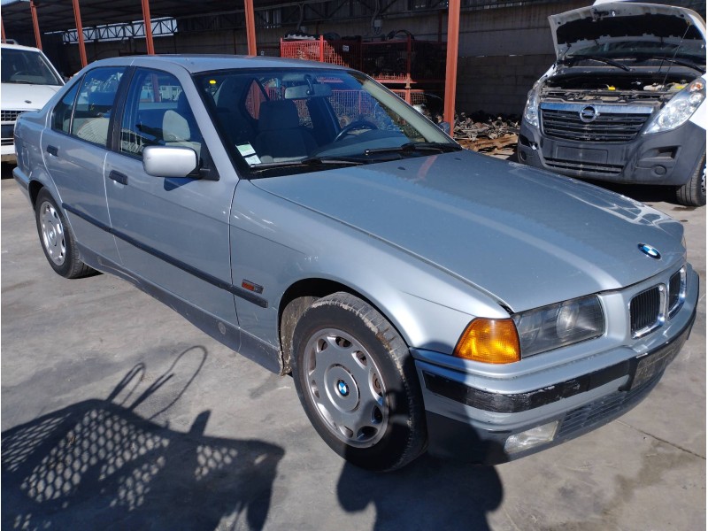 BMW SERIE 3 BERLINA (E36)