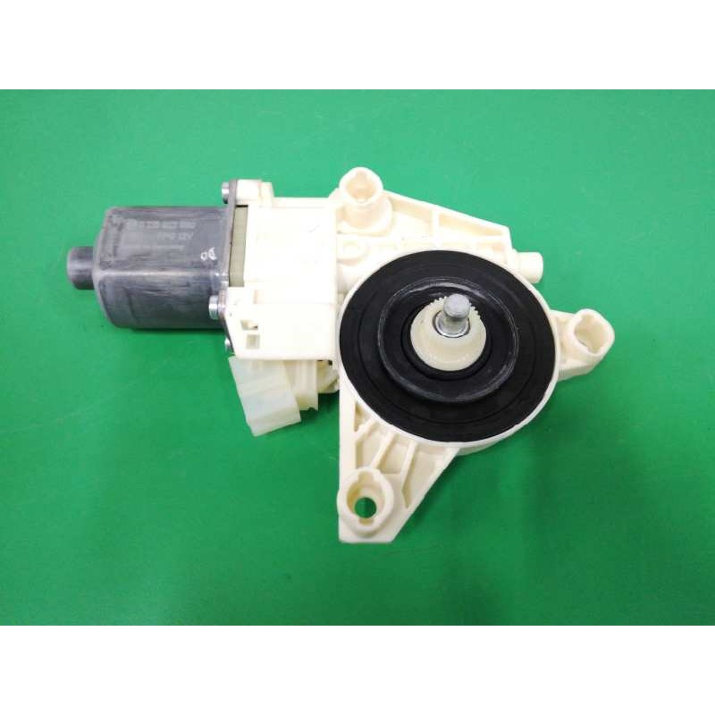 Recambio de motor elevalunas delantero izquierdo para mercedes-benz clase a (w176) a 200 d motorsport edition (176.008) referenc