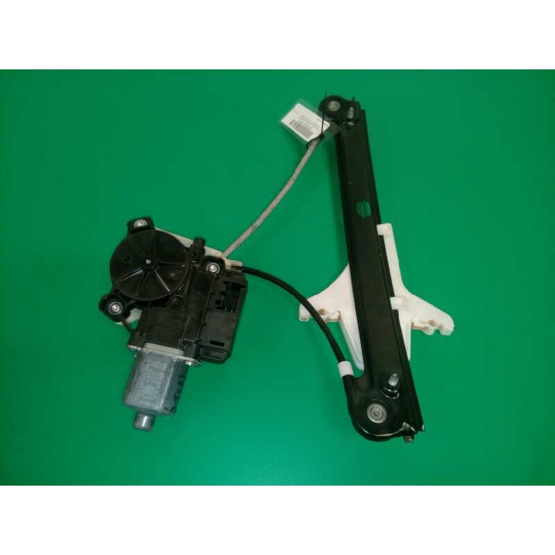 Recambio de elevalunas trasero izquierdo para volkswagen polo (6r1) advance referencia OEM IAM FUNDA 6R0959811G CACOMUNES