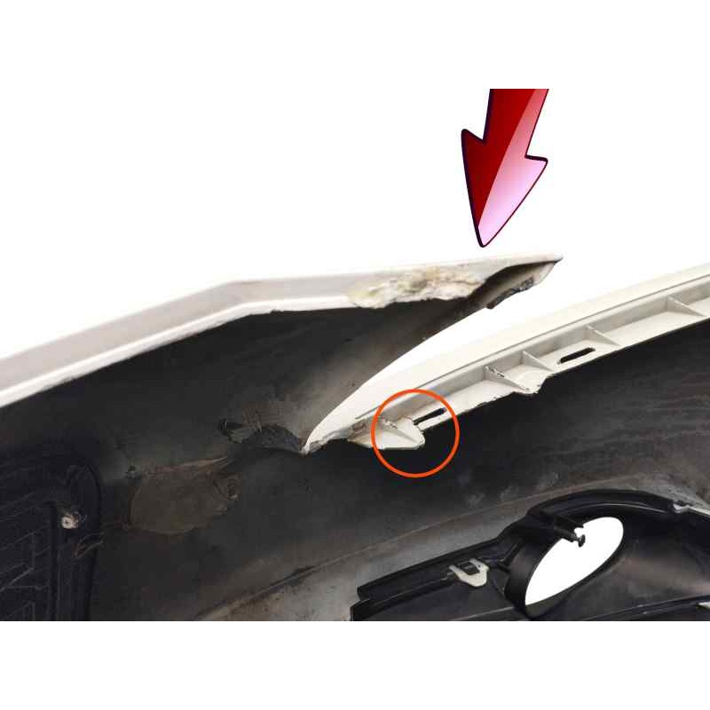 PARAGOLPES DELANTERO NECESITA REPARACION