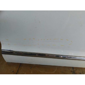 Recambio de puerta delantera derecha para ssangyong rodius xdi referencia OEM IAM 7122021001  