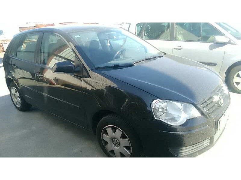 VOLKSWAGEN POLO (9N3)