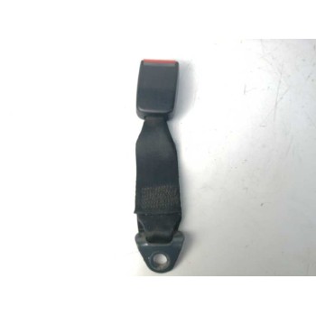 Recambio de enganche cinturon central para citroën saxo 1.6 vts referencia OEM IAM EA25792 TRASERO 