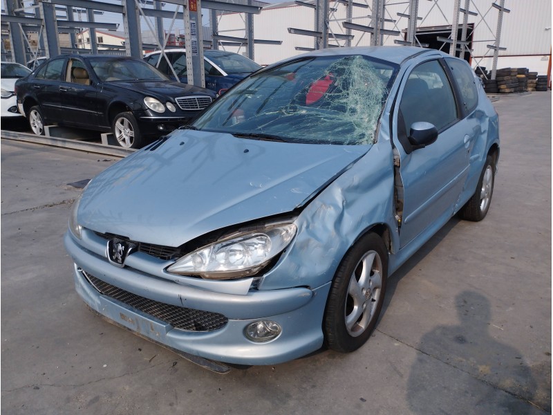 PEUGEOT 206 BERLINA