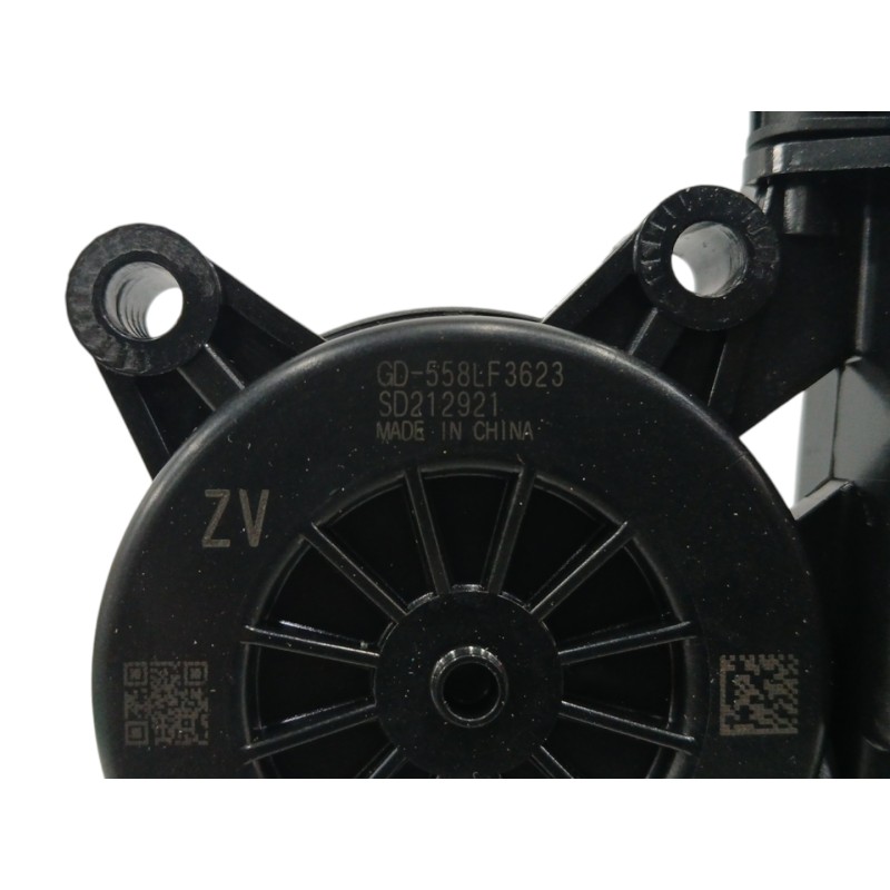 MOTOR ELEVALUNAS DELANTERO DERECHO SD212921 1481370000