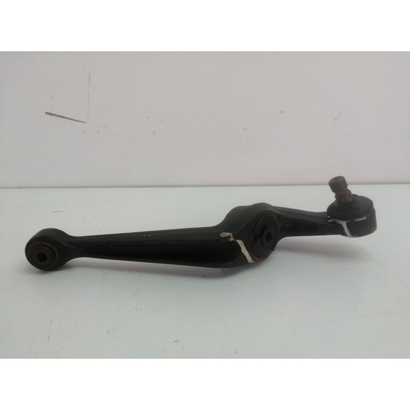 Recambio de brazo suspension inferior delantero izquierdo para peugeot 205 berlina 1.1 referencia OEM IAM   