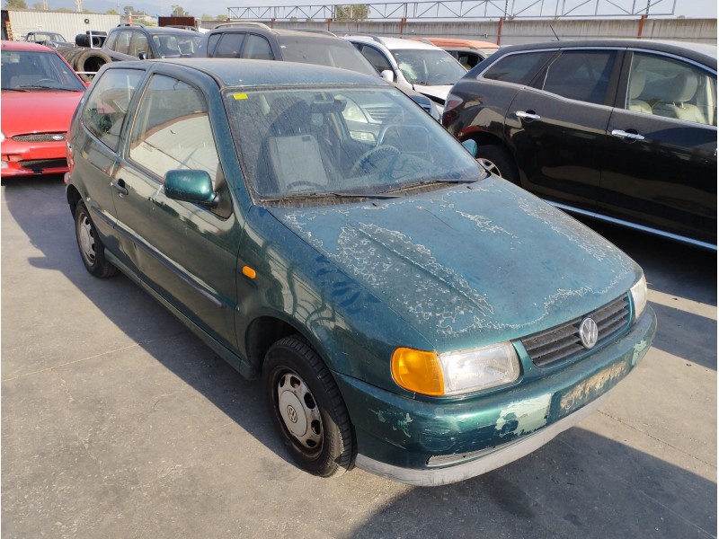 VOLKSWAGEN POLO BERLINA (6N1)