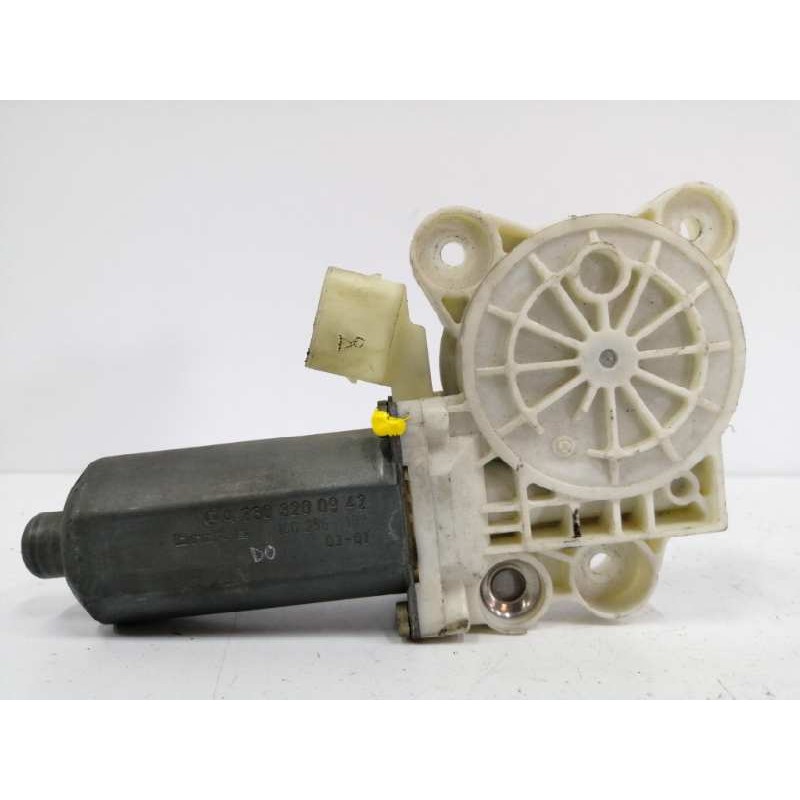 Recambio de motor elevalunas delantero derecho para mercedes-benz clase clk (w209) coupe 270 cdi (209.316) referencia OEM IAM A2