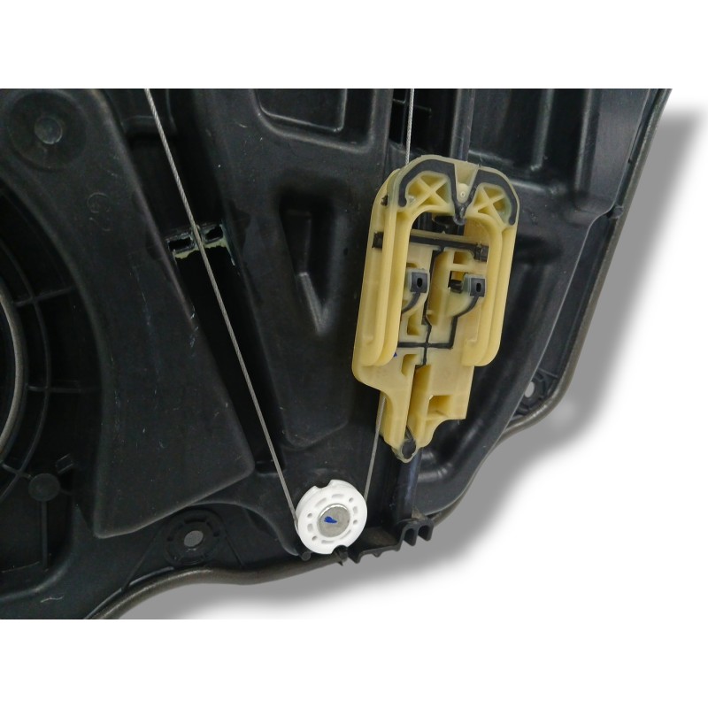 ELEVALUNAS TRASERO IZQUIERDO SIN MOTOR 83471EP011