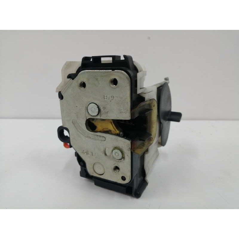 Recambio de cerradura puerta trasera izquierda para fiat doblo cargo basis maxi kasten referencia OEM IAM 51810891  