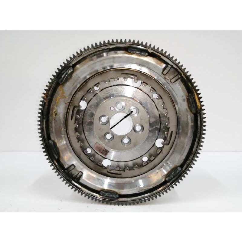 Recambio de volante motor para skoda octavia lim. (5e3) 1.0 tsi referencia OEM IAM 04C105266F  
