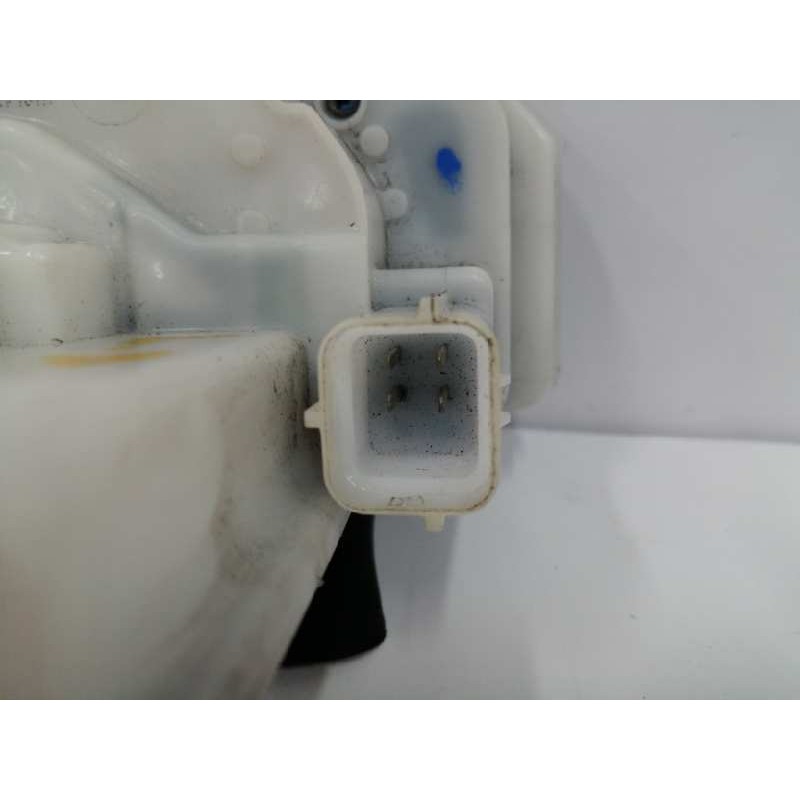CERRADURA PUERTA LATERAL DERECHA