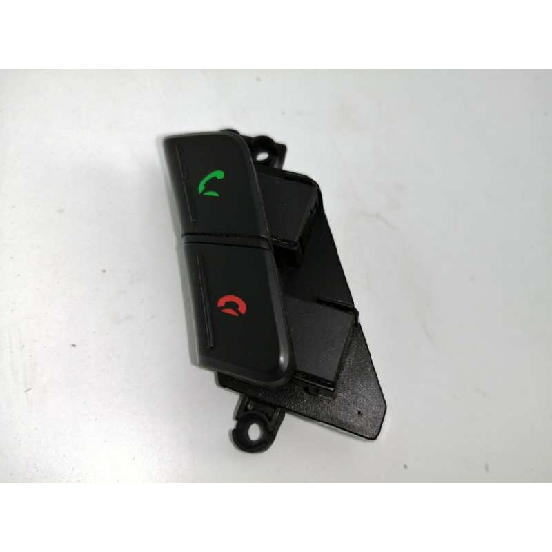 Recambio de mando volante para hyundai h350 kasten 2.5 crdi cat referencia OEM IAM 77329B1000  