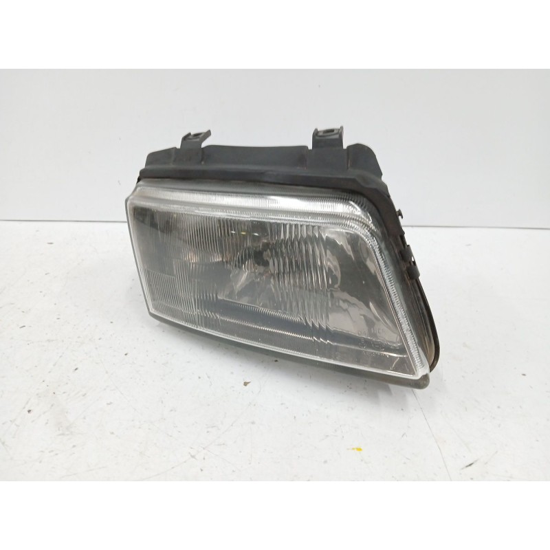 Recambio de faro derecho para audi a4 b5 (8d2) 1.9 tdi referencia OEM IAM 8D0941004E  0301094202