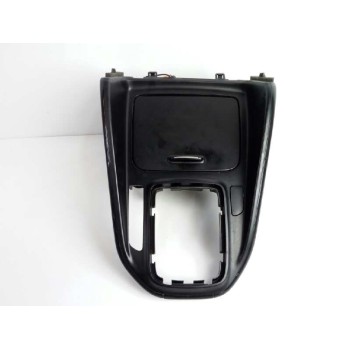 Recambio de consola central para kia carens iv 1.7 crdi referencia OEM IAM 84630A4050  