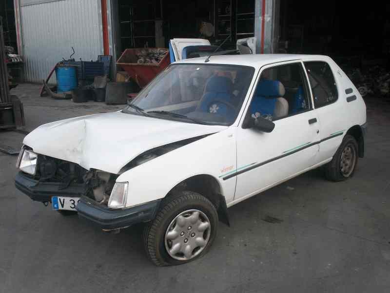PEUGEOT 205 BERLINA