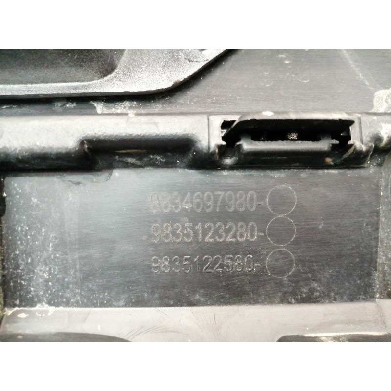 PARAGOLPES TRASERO 9834300180