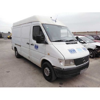 MERCEDES-BENZ SPRINTER (W901,W904) CAJA CERR.