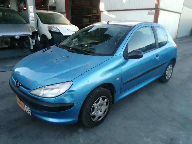 PEUGEOT 206 BERLINA