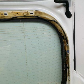 Recambio de porton trasero para opel insignia berlina 2.0 16v cdti referencia OEM IAM 13275291 OBSERVAR FOTOS 