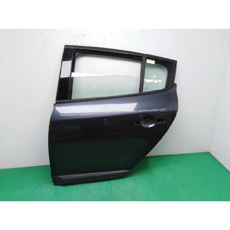 Recambio de puerta trasera izquierda para renault megane iii berlina 5 p 1.5 dci diesel referencia OEM IAM   