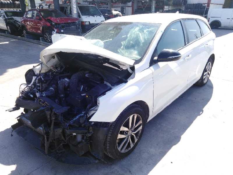 HYUNDAI I30 FASTBACK
