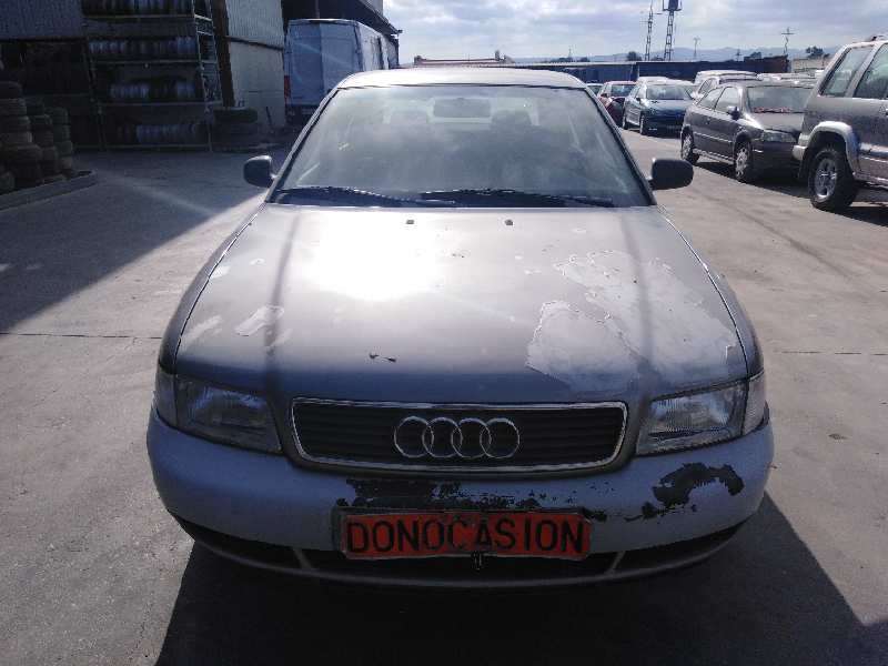AUDI A4 BERLINA (B5)