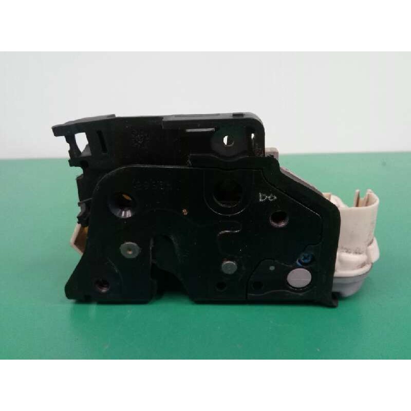 Recambio de cerradura puerta delantera izquierda para volkswagen passat berlina (3c2) advance referencia OEM IAM 3C1837015A Recambio de cerradura puerta delantera izquierda para volkswagen passat berlina (3c2) advance referencia OEM IAM 3C1837015A