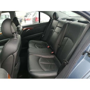 mercedes-benz clase e (w211) berlina del año 2002