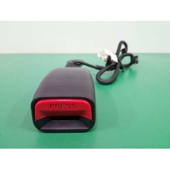 Recambio de enganche cinturon derecho para hyundai ix20 gls comfort referencia OEM IAM  DELANTERO 