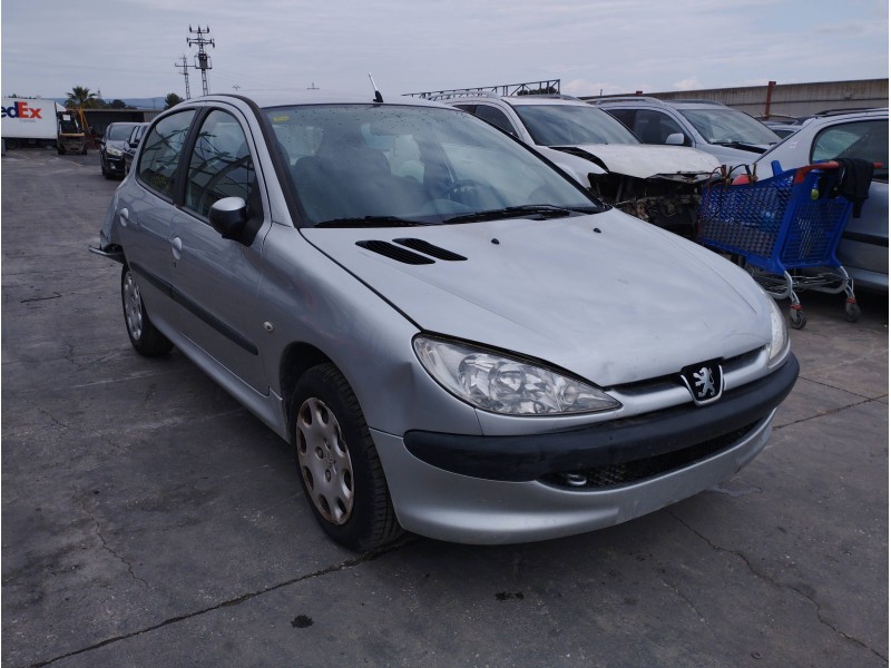 PEUGEOT 206 BERLINA