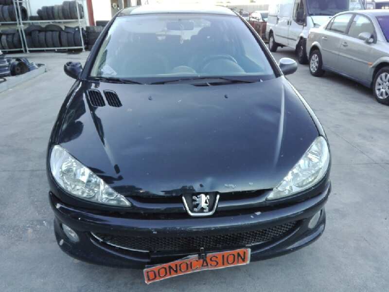PEUGEOT 206 BERLINA