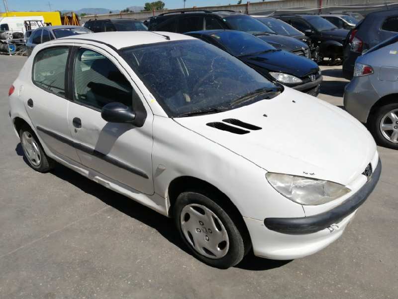 PEUGEOT 206 BERLINA
