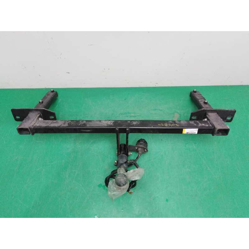 Recambio de enganche remolque para opel insignia berlina 2.0 16v cdti referencia OEM IAM   