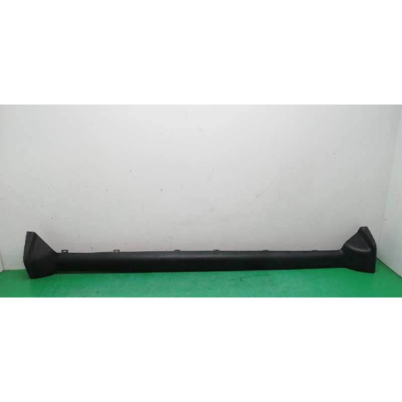 Recambio de faldon lateral para dodge nitro 2.8 crd referencia OEM IAM 1BS55TRMAA LADO IZQUIERDO 