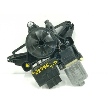 MOTOR ELEVALUNAS TRASERO DERECHO 5Q0959812E 0130822724 