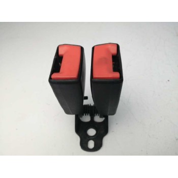ENGANCHE CINTURON DERECHO 4M51A613K21AA TRASERO 