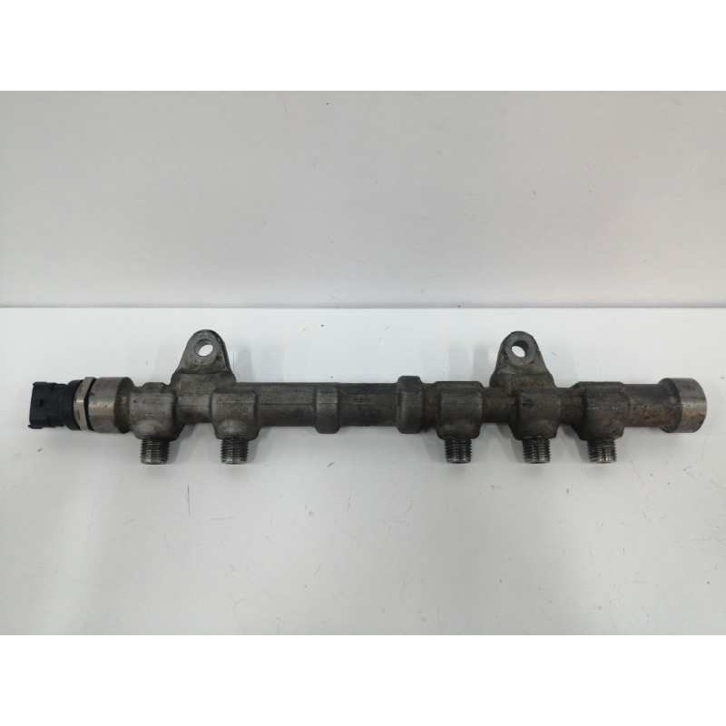 Recambio de rampa inyectora para fiat doblo cargo basis maxi kasten referencia OEM IAM 55232381 0445214193 