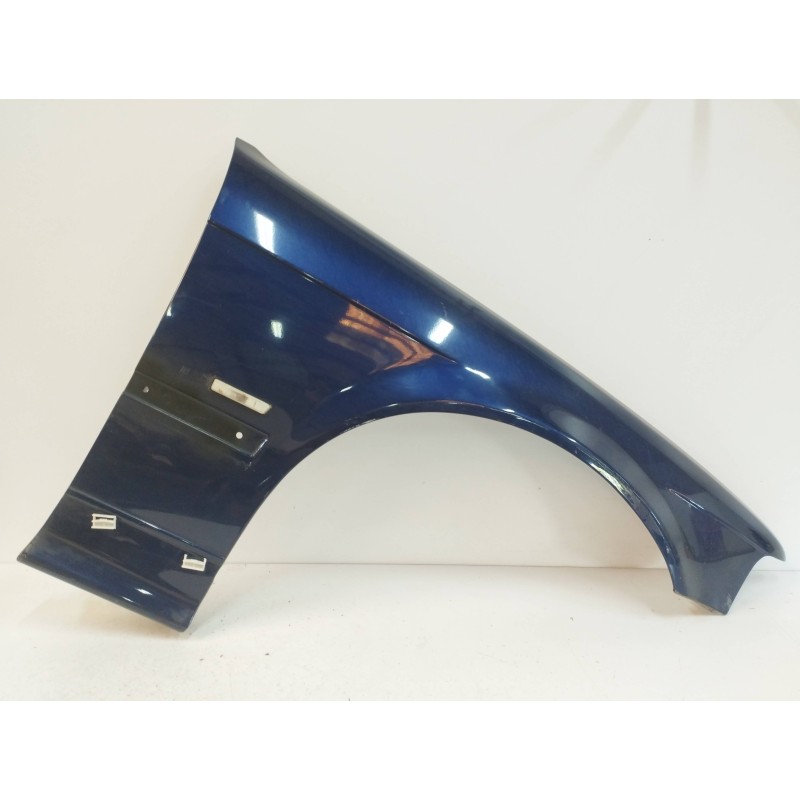 Recambio de aleta delantera derecha para bmw serie 3 compacto (e36) 1.9 cat referencia OEM IAM  OBSERVAR FOTOS 