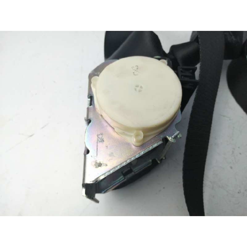 CINTURON SEGURIDAD TRASERO IZQUIERDO 33031802