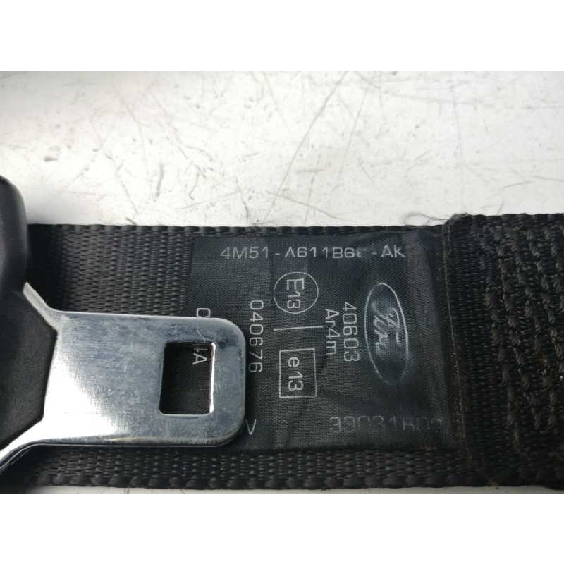 CINTURON SEGURIDAD TRASERO IZQUIERDO 33031802