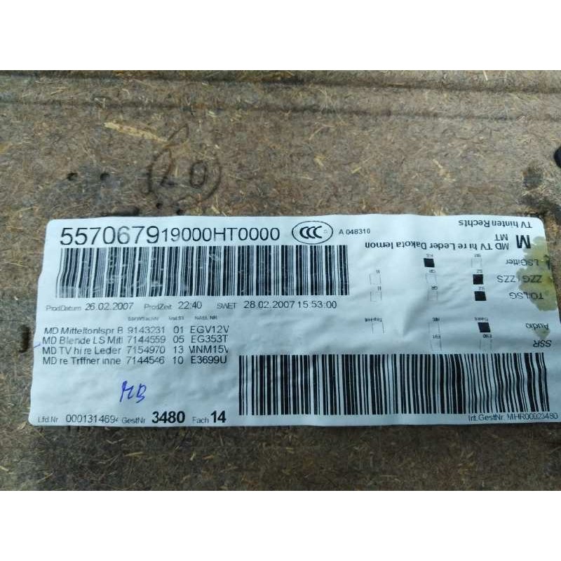 GUARNECIDO PUERTA TRASERA IZQUIERDA