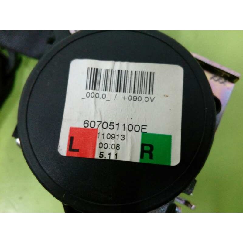 CINTURON SEGURIDAD TRASERO IZQUIERDO 607051100E