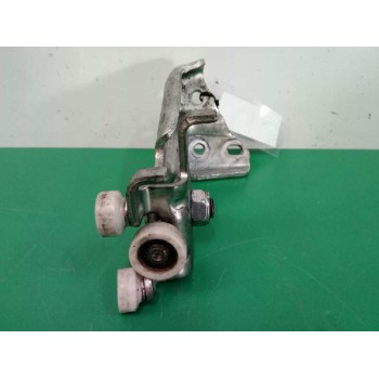 Recambio de soporte / guia puerta corredera para fiat ducato furgoneta (250_) 180 multijet 3,0 d referencia OEM IAM 1376700080  