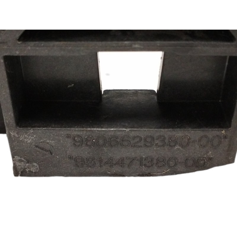 TRAVESAÑO SUPERIOR 9806629380