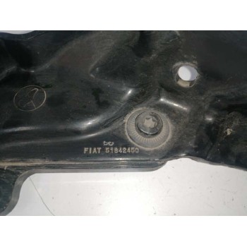 Recambio de soporte / guia puerta corredera para fiat doblo cargo basis maxi kasten referencia OEM IAM 51842450 51815789 