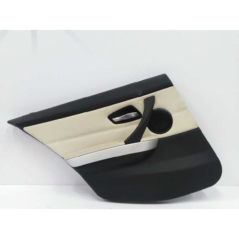 GUARNECIDO PUERTA TRASERA DERECHA