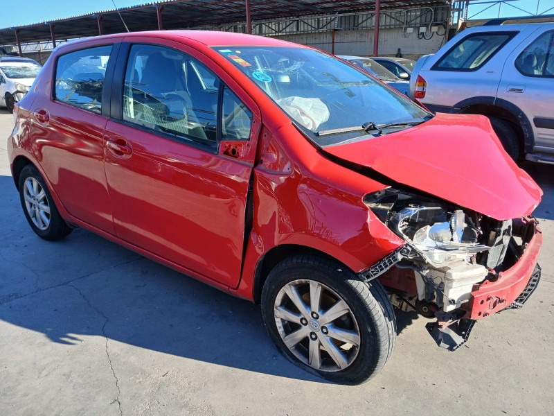 TOYOTA YARIS (_P13_)