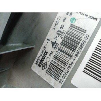 Recambio de faro derecho para nissan interstar mod. 04 (x70) combi l 1h1 6 - plazas, 2.8 t referencia OEM IAM 8200163518E  